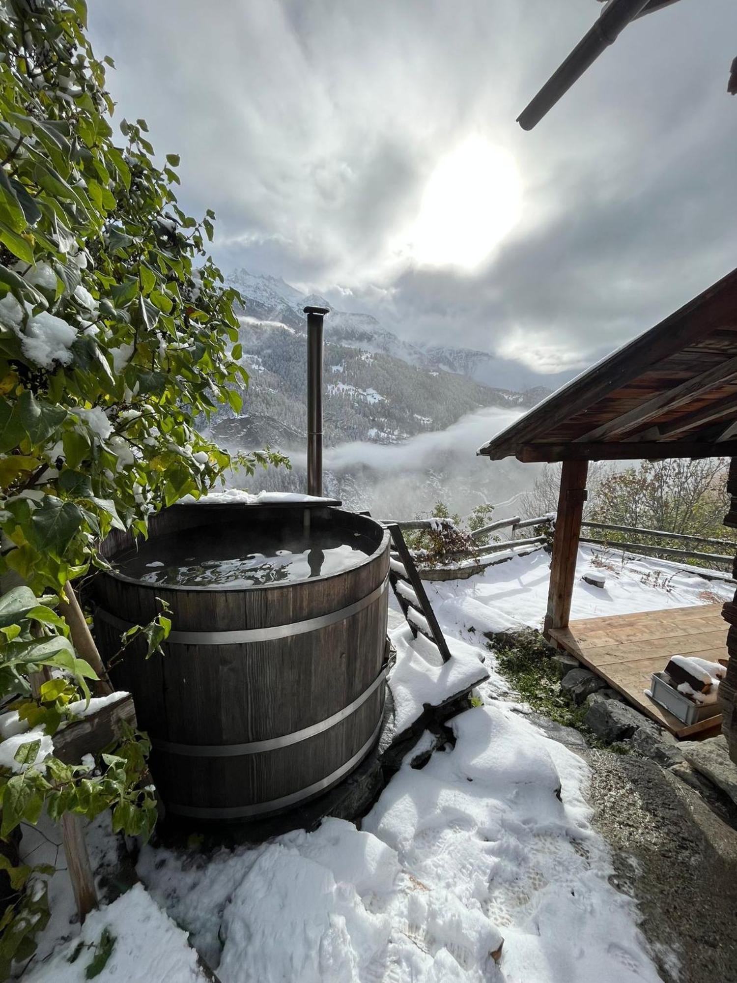 Villa Chalet La Paz With Hotpot And Sauna Törbel Exterior foto